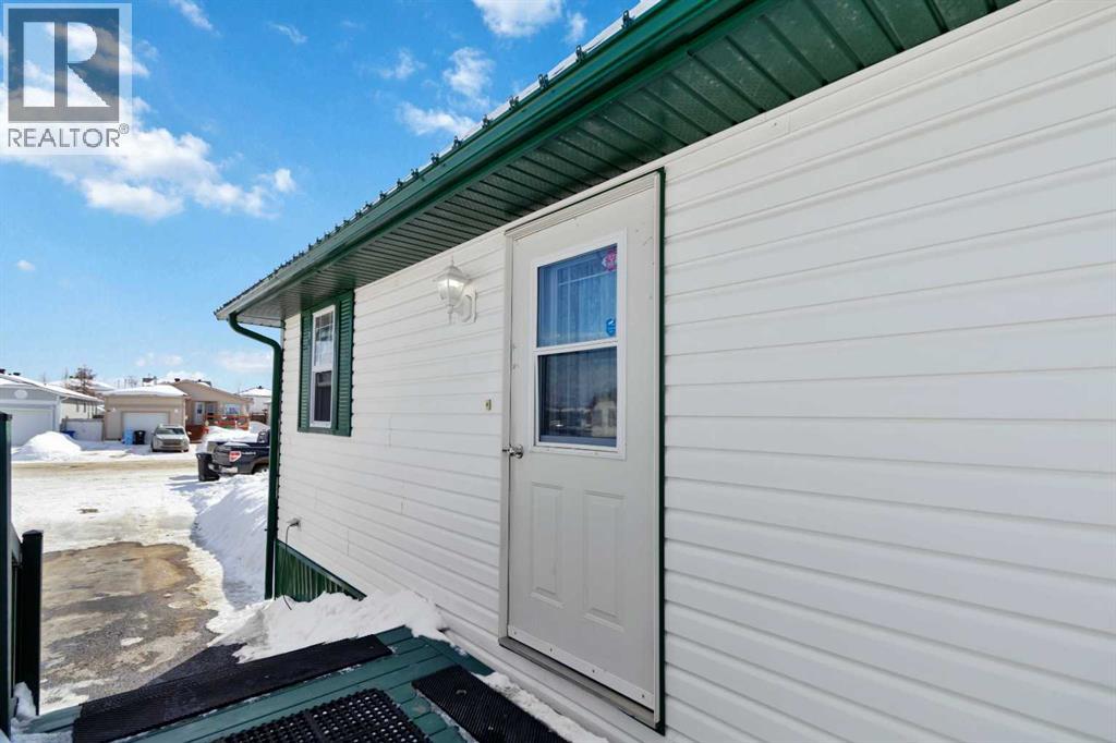 548 Mckinlay Crescent, Fort McMurray