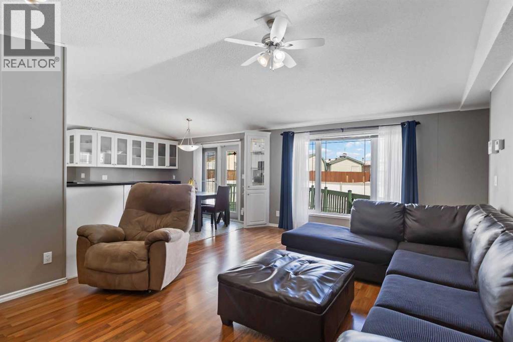 548 Mckinlay Crescent, Fort McMurray