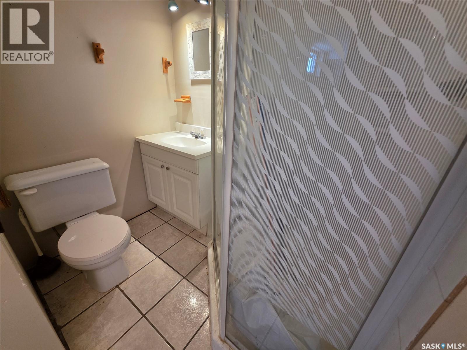 Single Family House Bungalow for Sale in  Winnie STREET Swift Current 