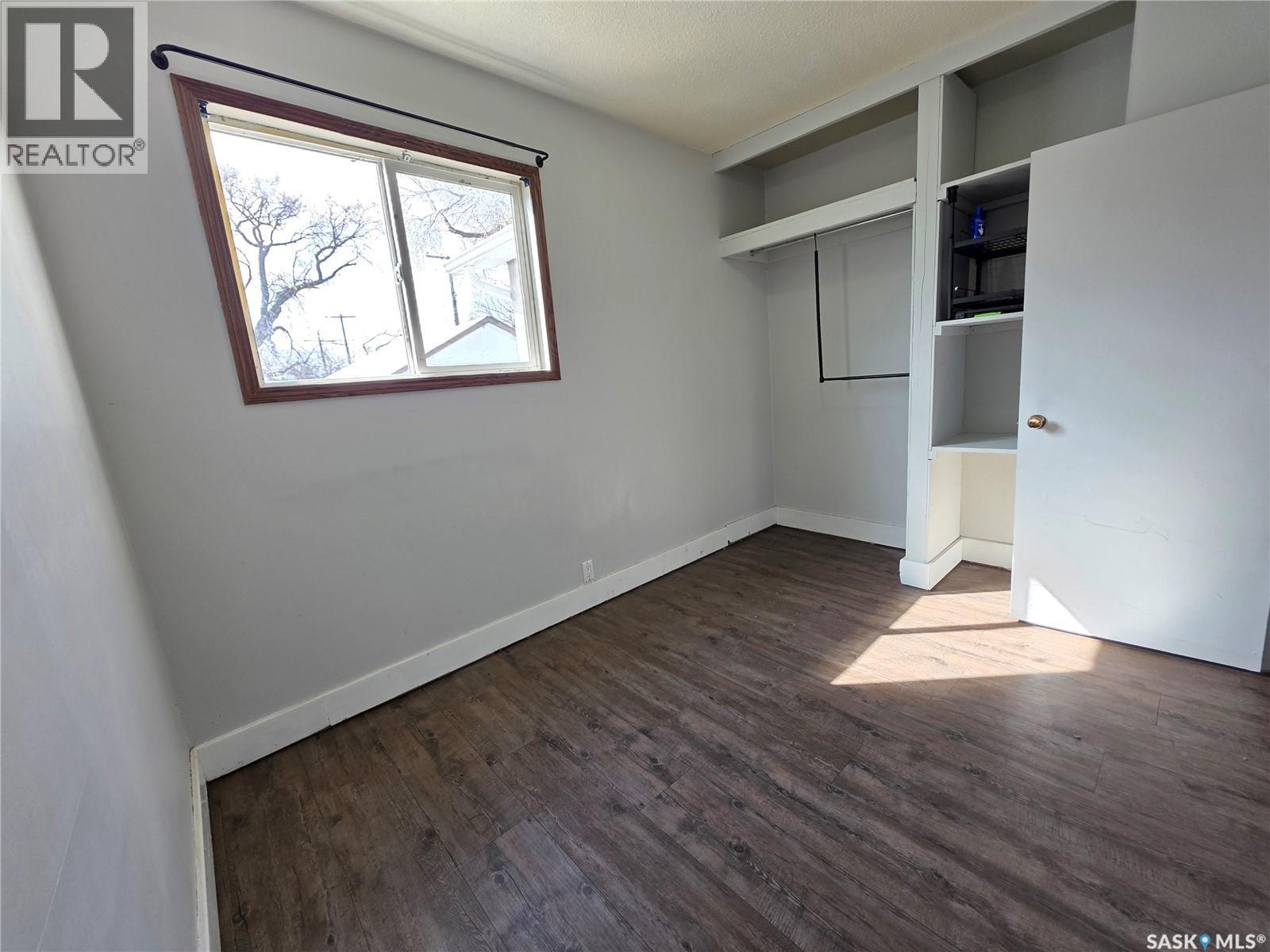 Single Family House Bungalow for Sale in  Winnie STREET Swift Current 