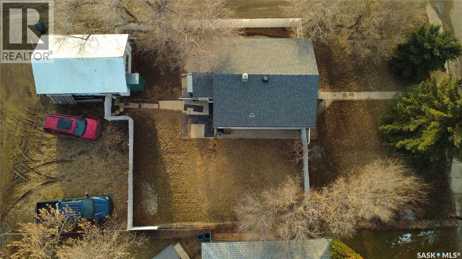 Single Family House Bungalow for Sale in  Winnie STREET Swift Current 