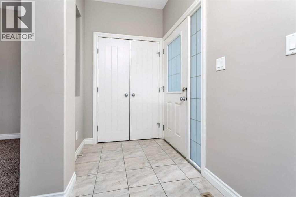 8 Ross Close, Sylvan Lake