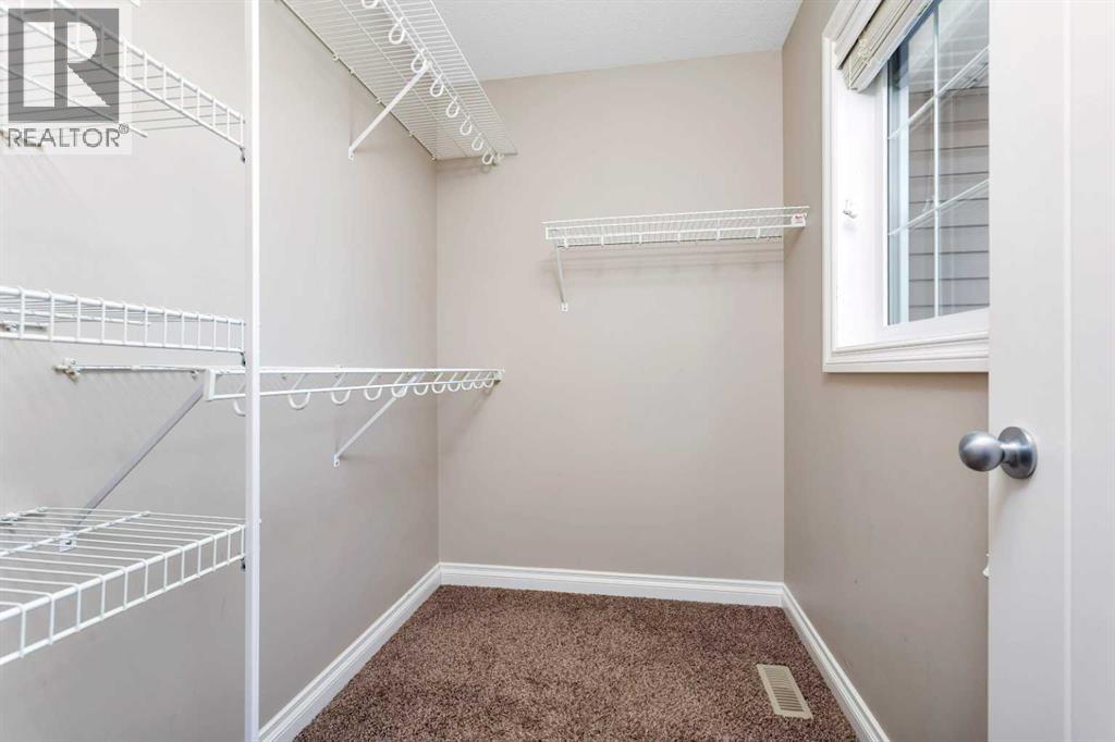 8 Ross Close, Sylvan Lake