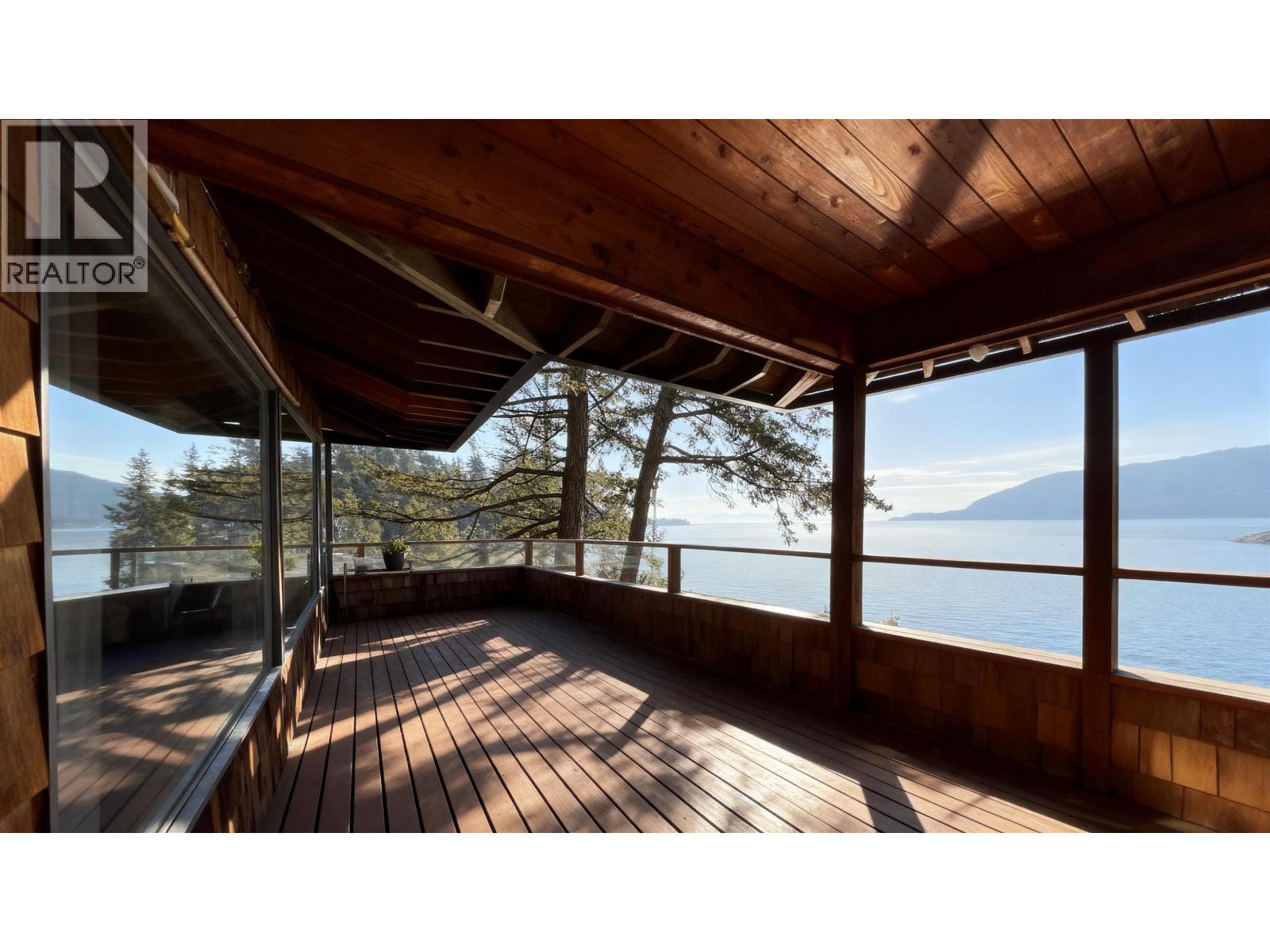 6648 MARINE DRIVE, West Vancouver