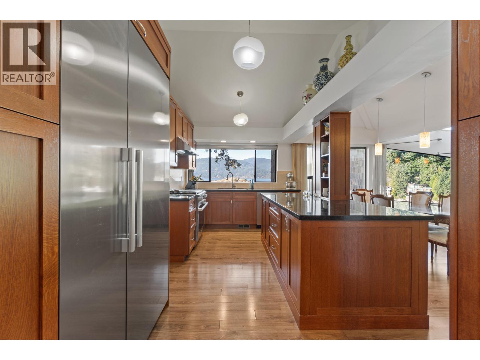 6648 MARINE DRIVE, West Vancouver