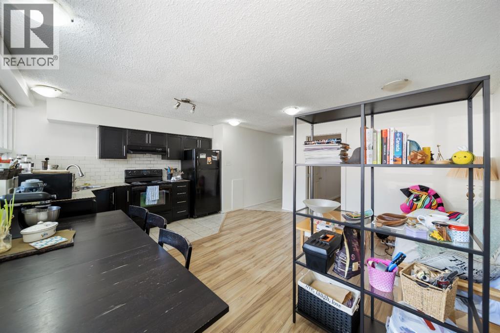 Single Family House for Sale in    Avenue SW Sunalta Calgary 