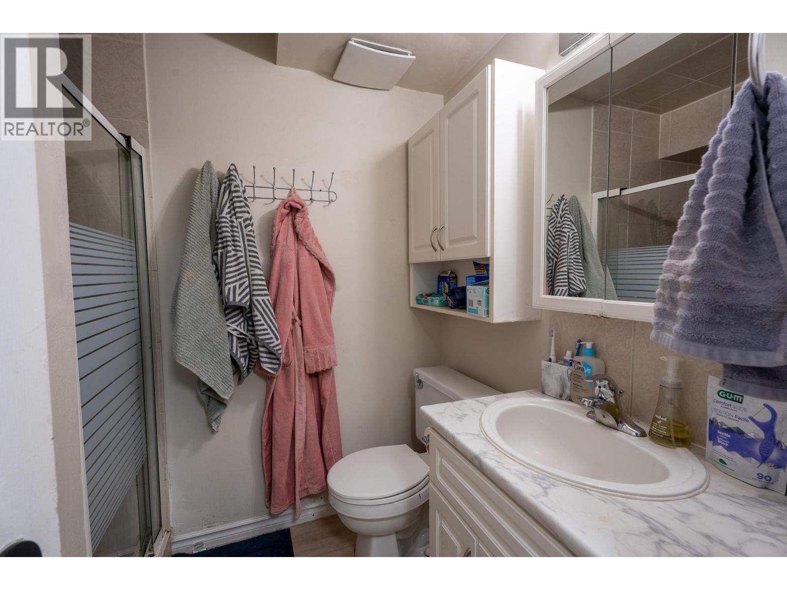 602 & 604 BRENTWOOD AVENUE - 25