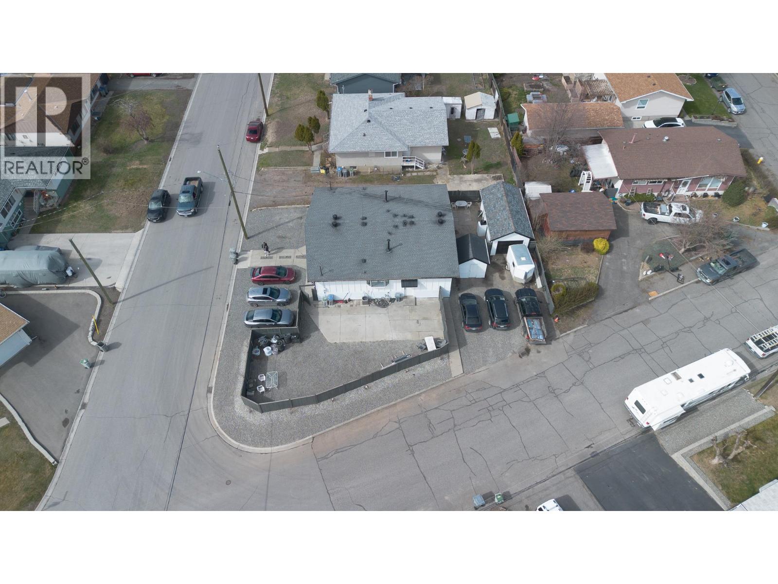 602 & 604 BRENTWOOD AVENUE - 34