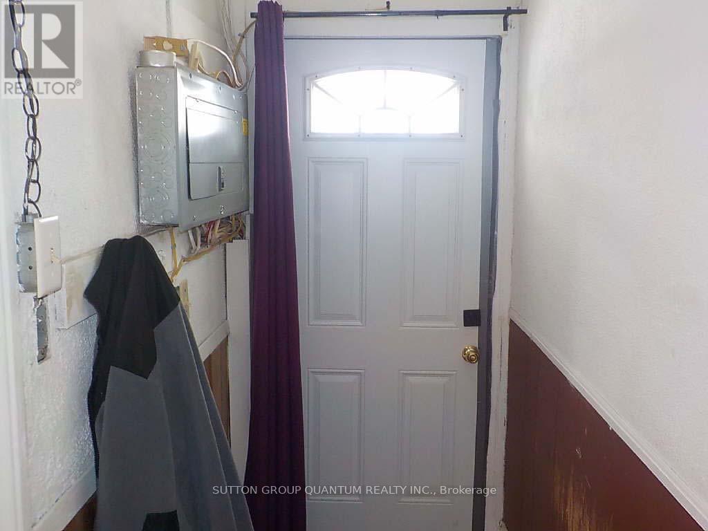 60 & 62 EVERETT STREET - 7