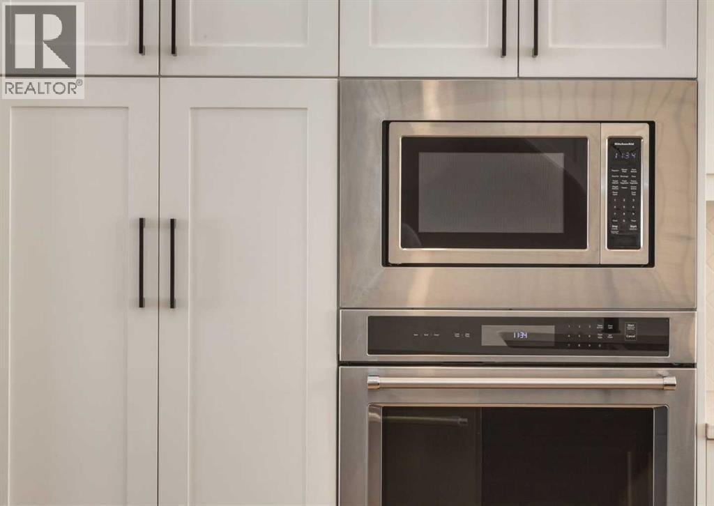 Single Family House for Sale in   Street NW Hillhurst Calgary 