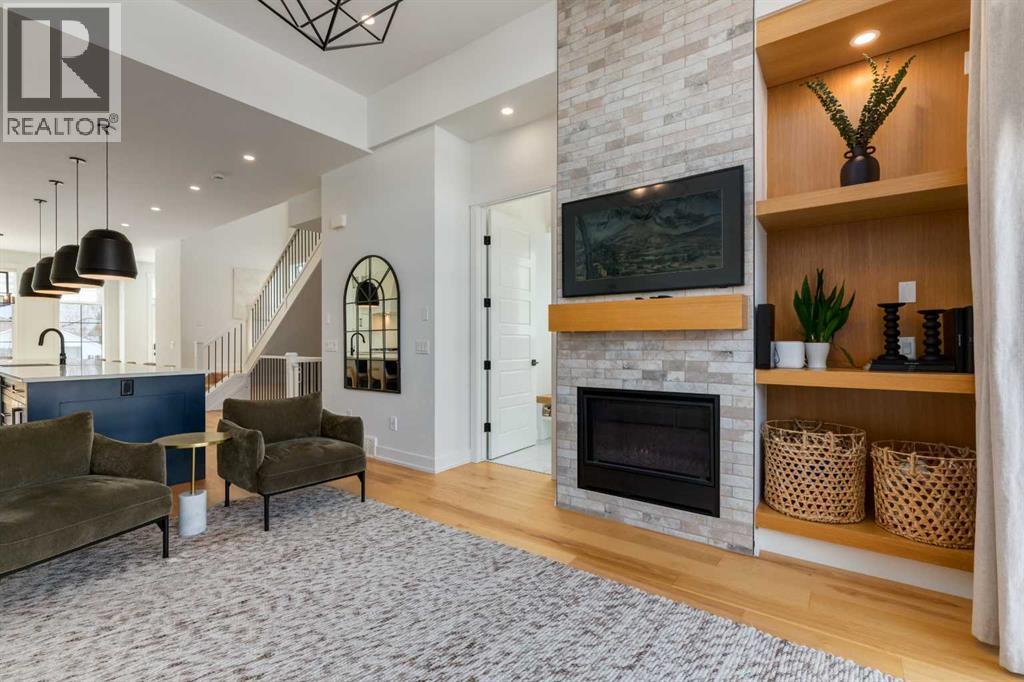 Single Family House for Sale in   Street NW Hillhurst Calgary 