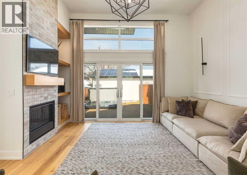 Single Family House for Sale in   Street NW Hillhurst Calgary 