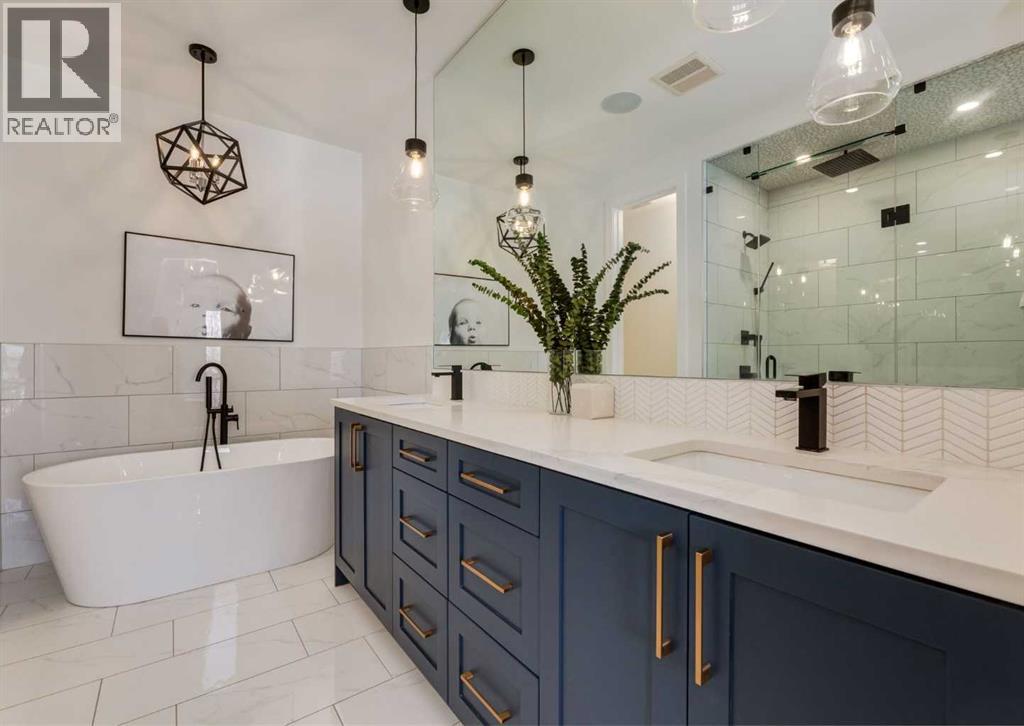 Single Family House for Sale in   Street NW Hillhurst Calgary 