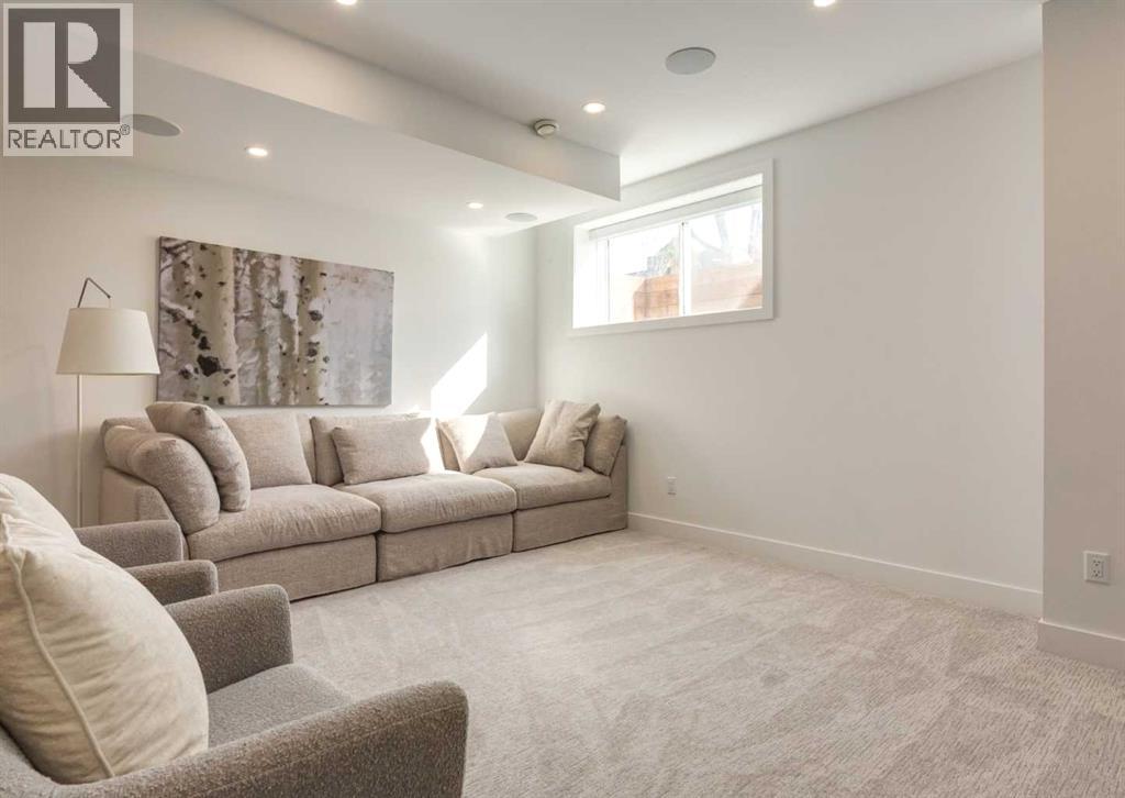 Single Family House for Sale in   Street NW Hillhurst Calgary 