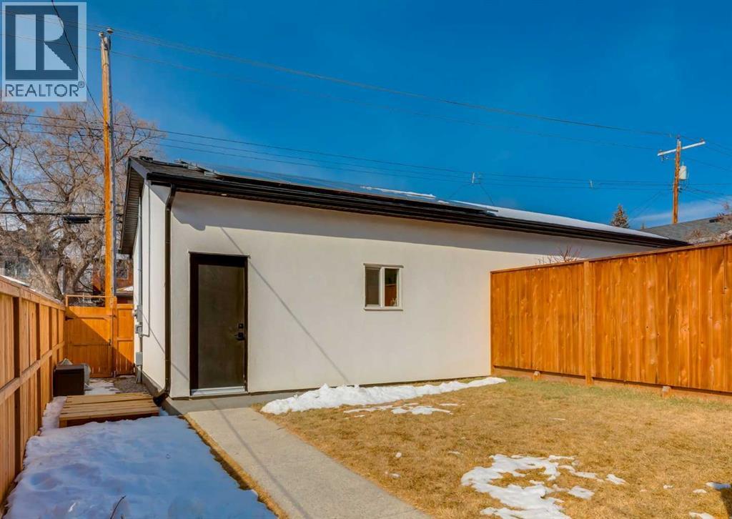 Single Family House for Sale in   Street NW Hillhurst Calgary 