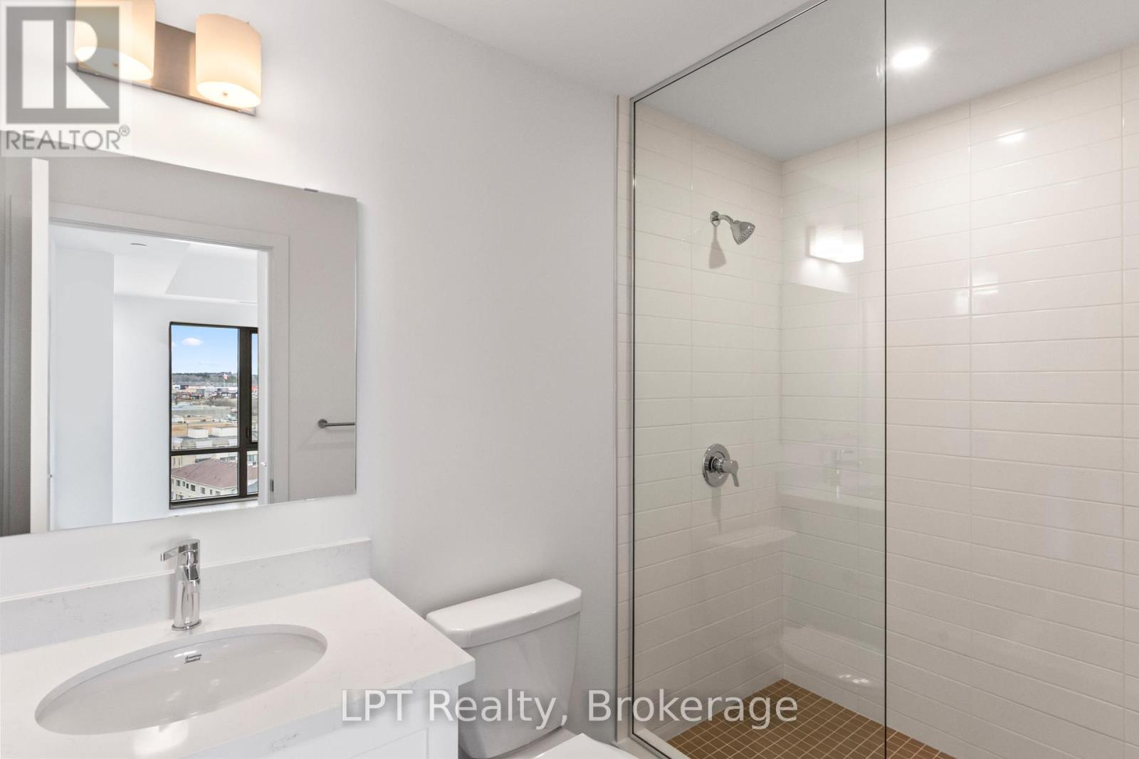 #917 51 CLARINGTON BOULEVARD - 13