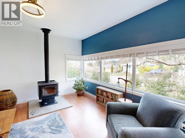 6152 LOIS STREET - 9