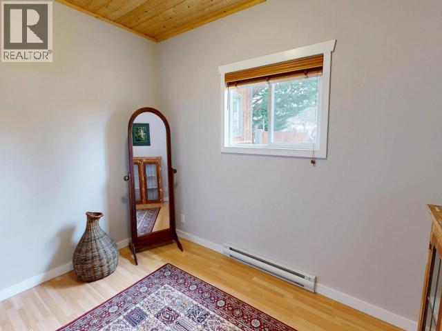 6152 LOIS STREET - 19