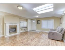 11111 Caledonia Drive, Surrey, BC V3R3N4 Photo 32