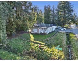11111 Caledonia Drive, Surrey, BC V3R3N4 Photo 17