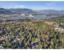 11111 Caledonia Drive, Surrey, BC V3R3N4 Photo 15