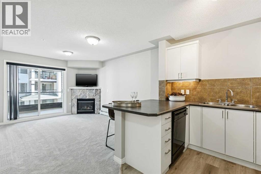 Single Family House for Sale in   Rocky Vista Park NW Rocky Ridge Calgary 