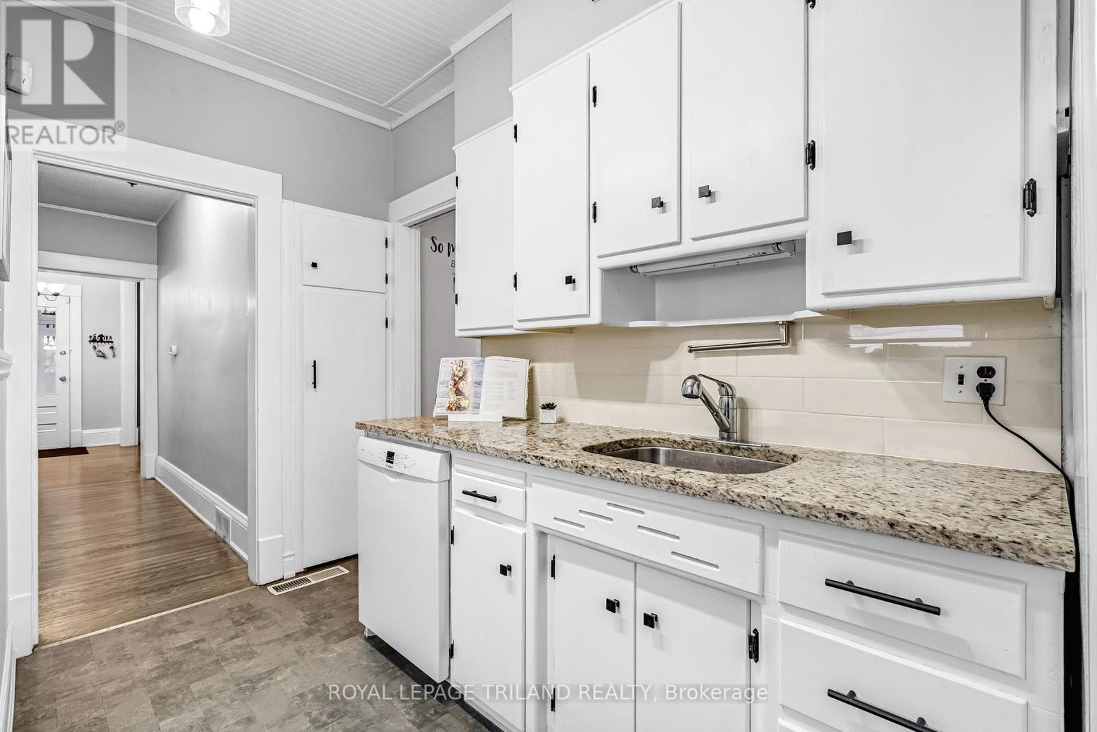 75 CHESTER STREET Property Photo