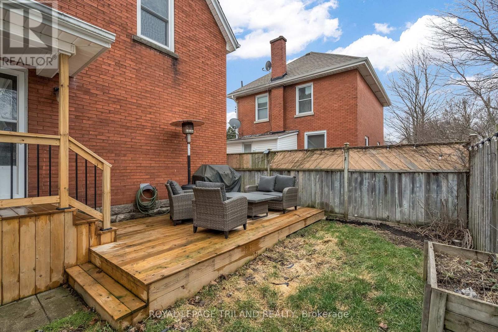 75 CHESTER STREET Property Photo