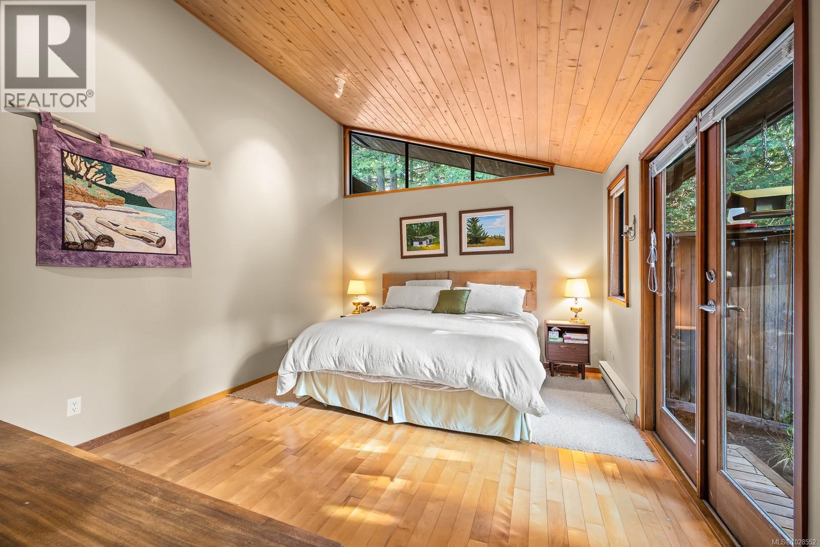 2450 CLAMSHELL PL - 23