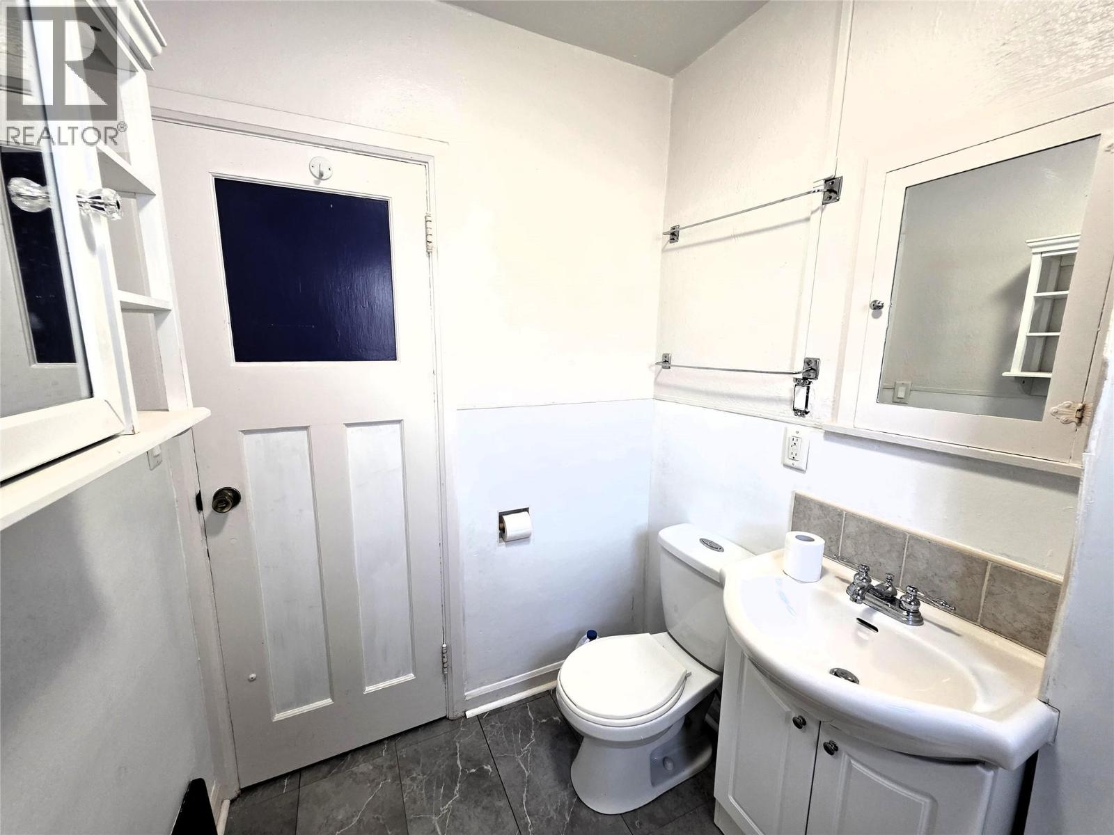 745 KIPLING STREET - 32