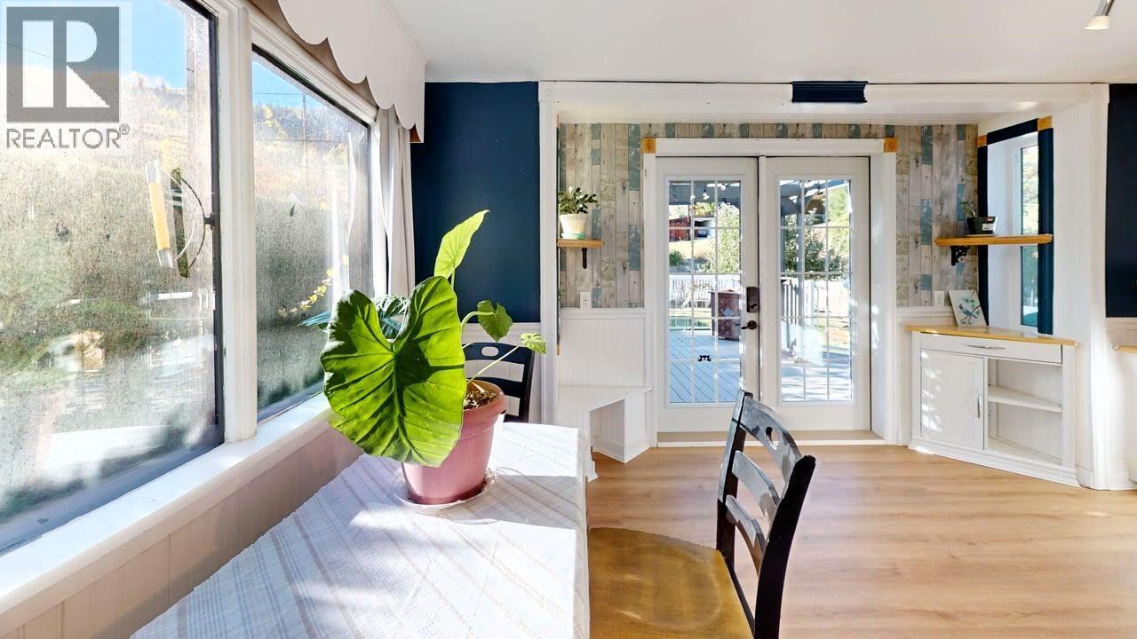 745 Kipling Street - 13