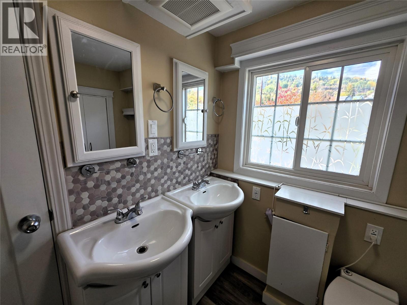745 Kipling Street - 41