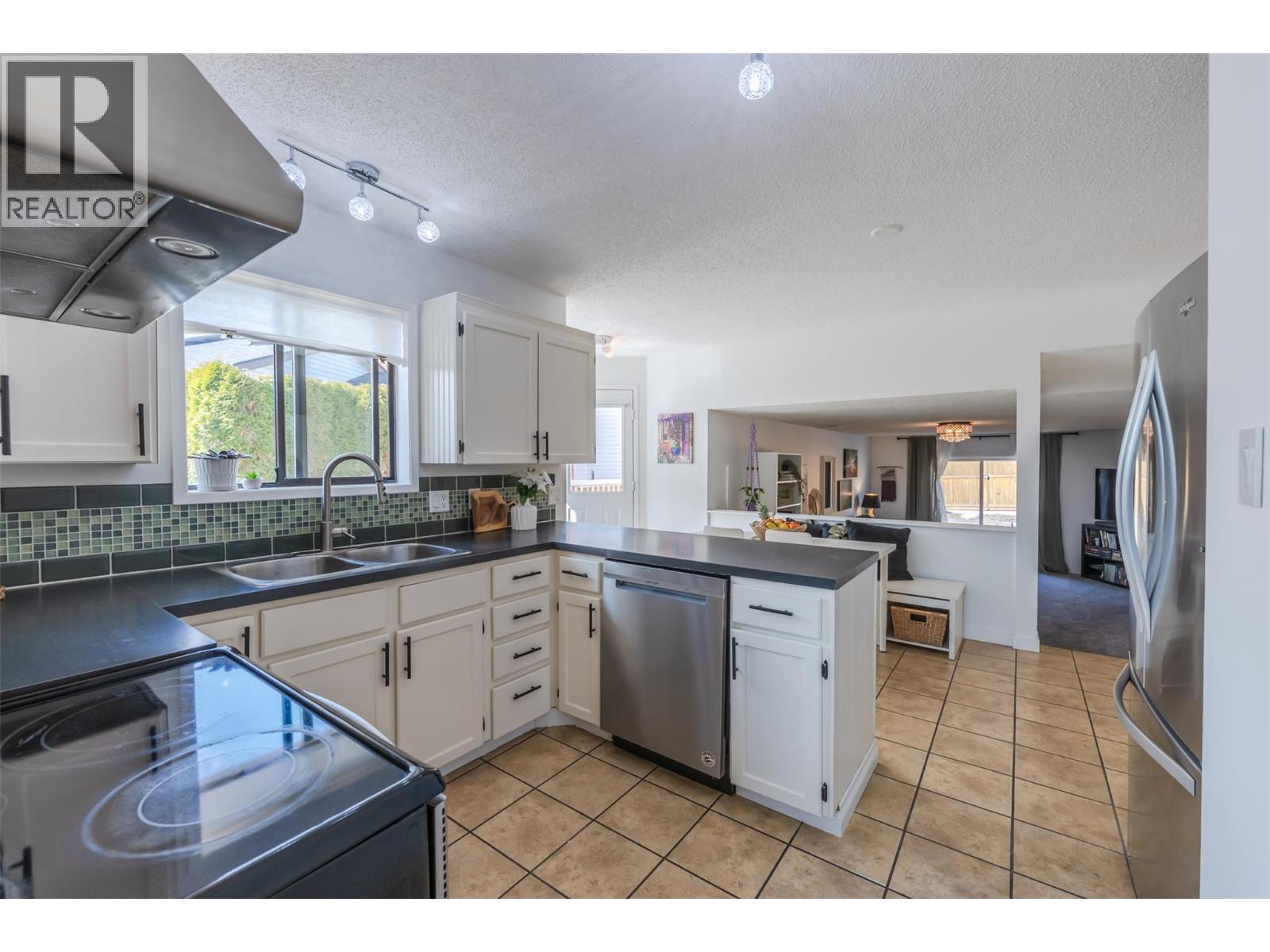 144 Adamson Place, Penticton