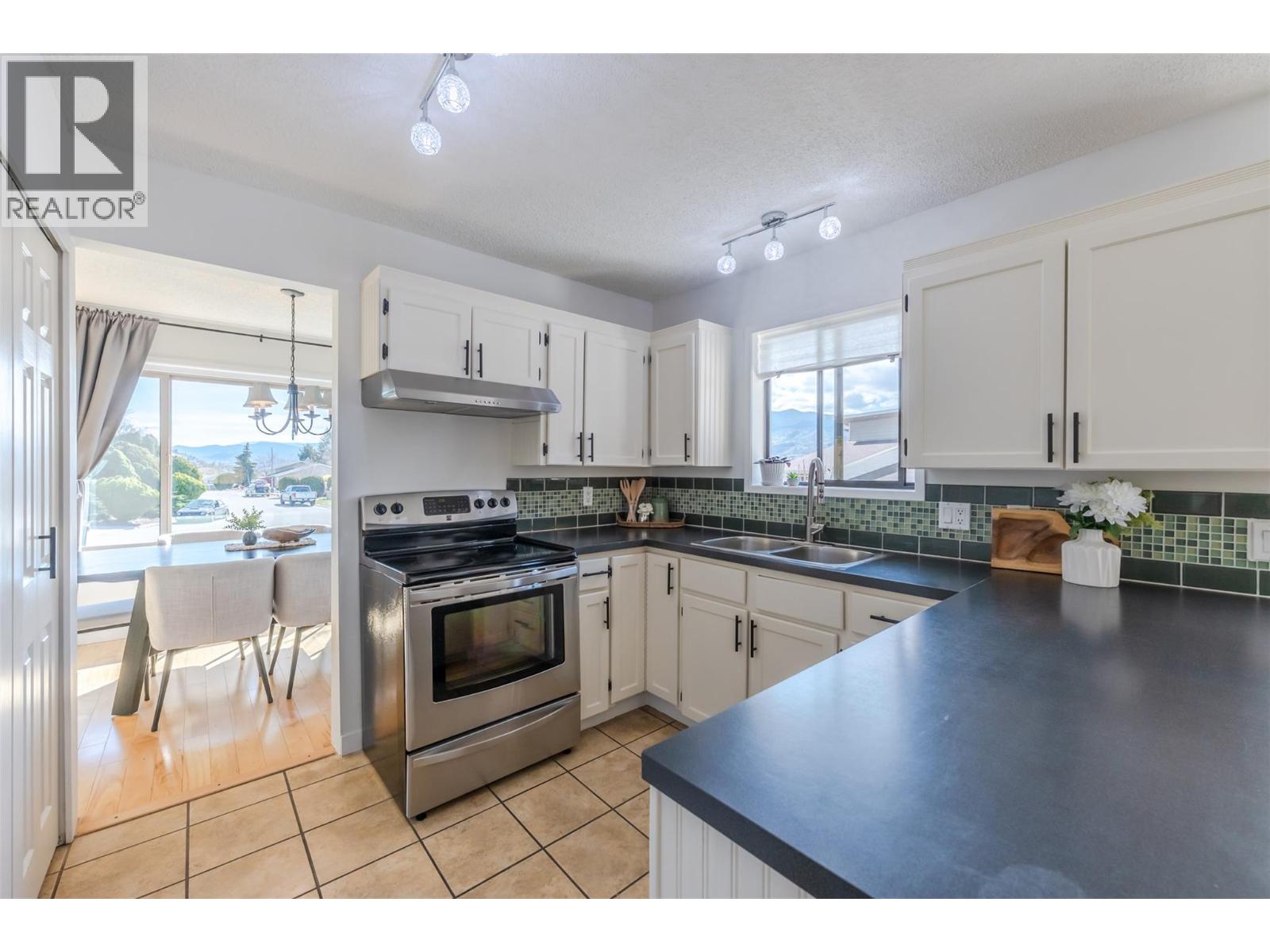 144 Adamson Place, Penticton