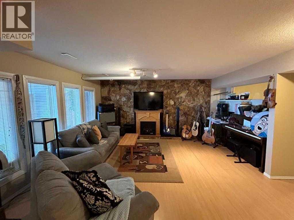 14213352 Lakeland Drive, Lac La Biche