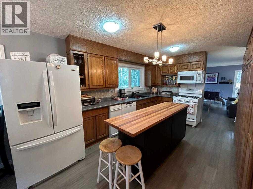 14213352 Lakeland Drive, Lac La Biche