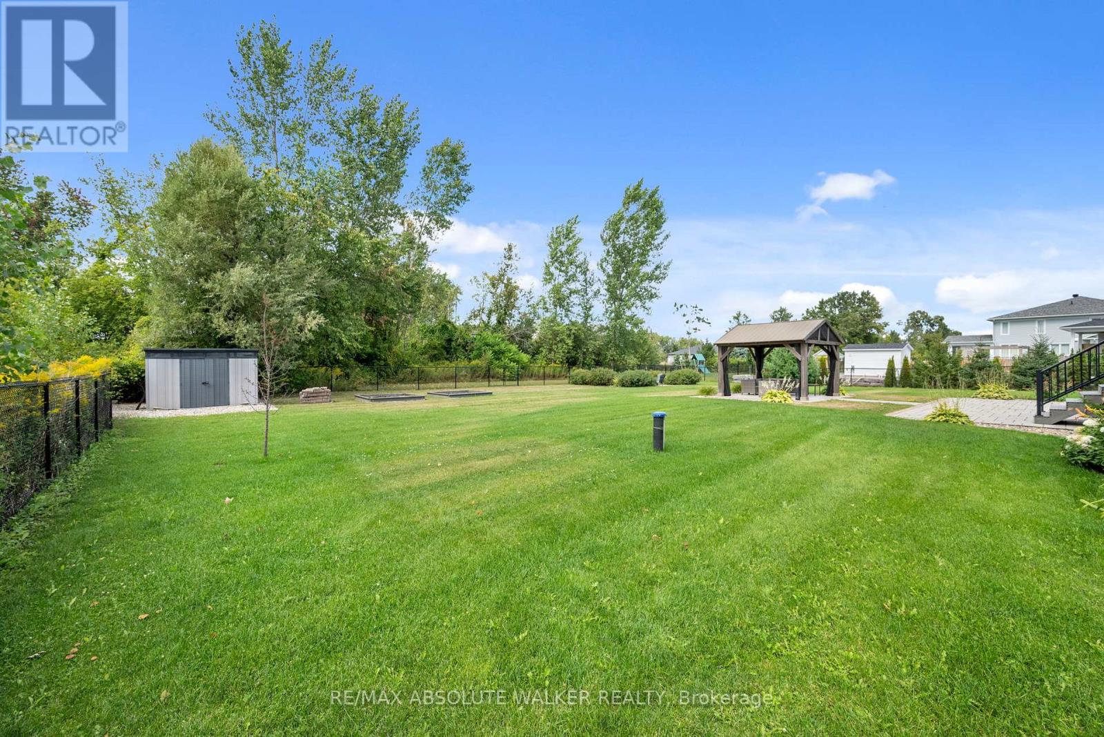 700 MCMANUS AVENUE — photo 42