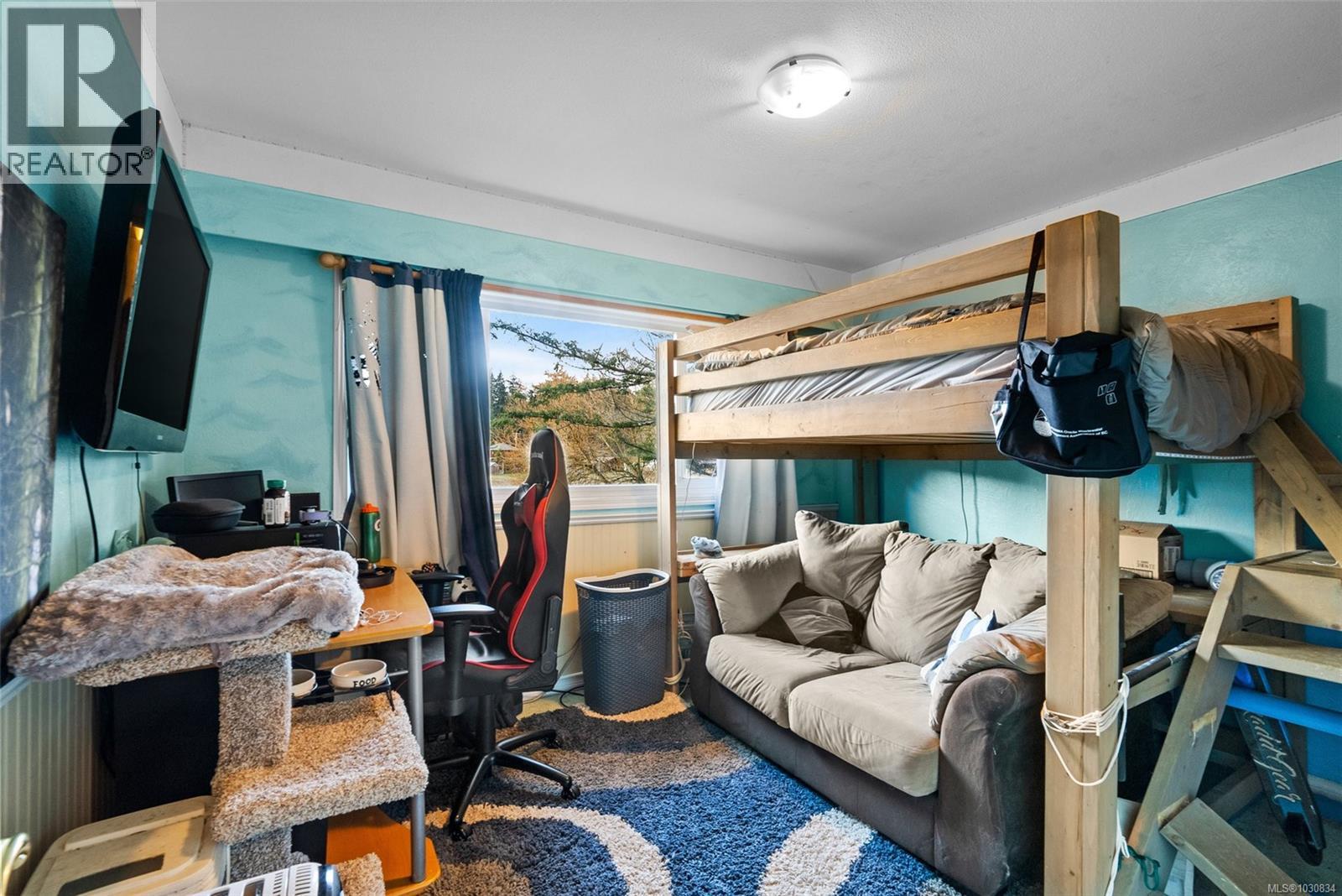  946 Klahanie Drive, Langford