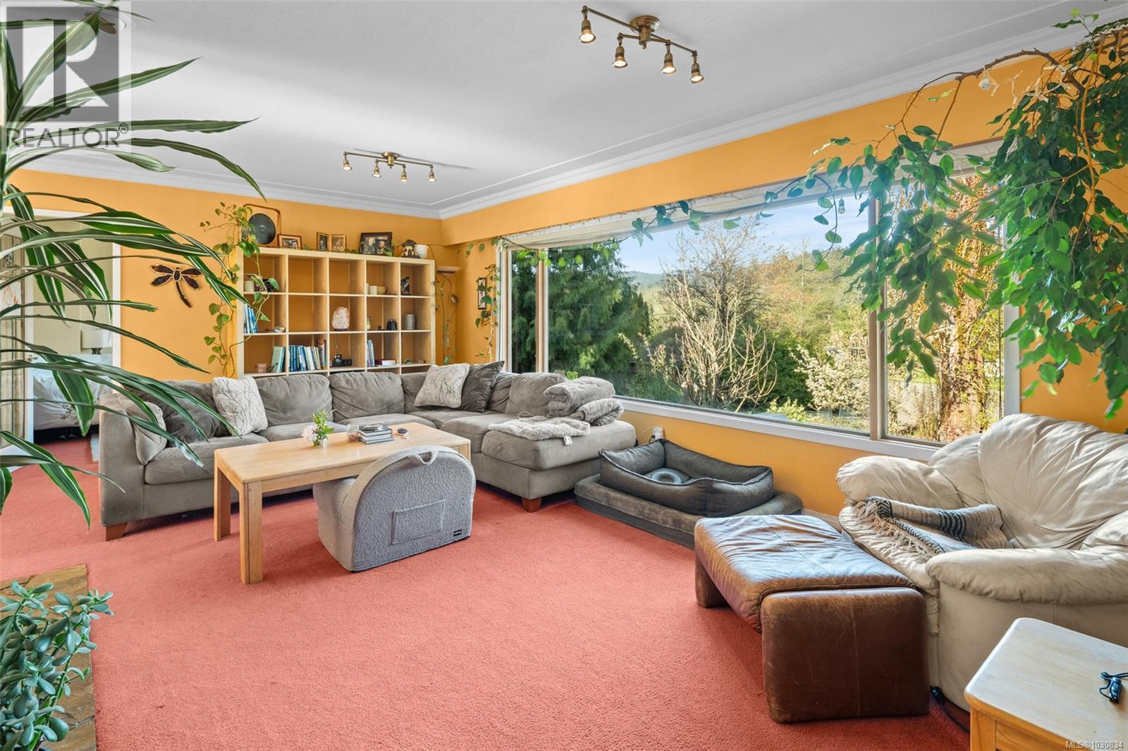  946 Klahanie Drive, Langford