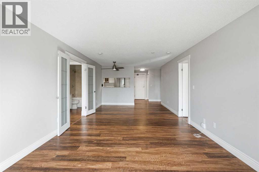 Single Family House for Sale in    Avenue SW Cliff Bungalow Calgary 