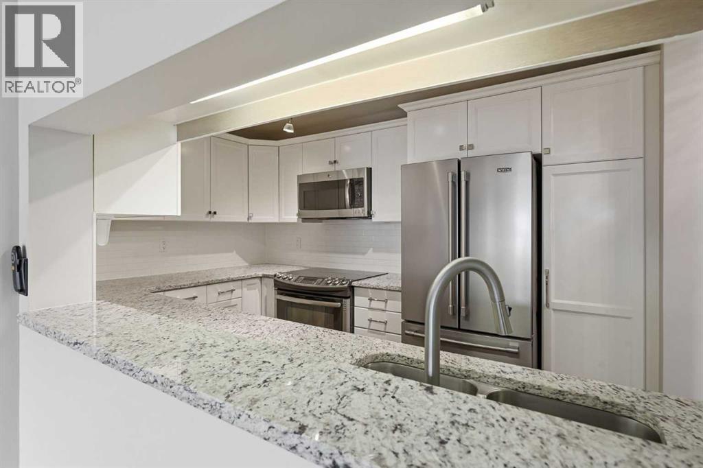 Single Family House for Sale in    Avenue SW Cliff Bungalow Calgary 