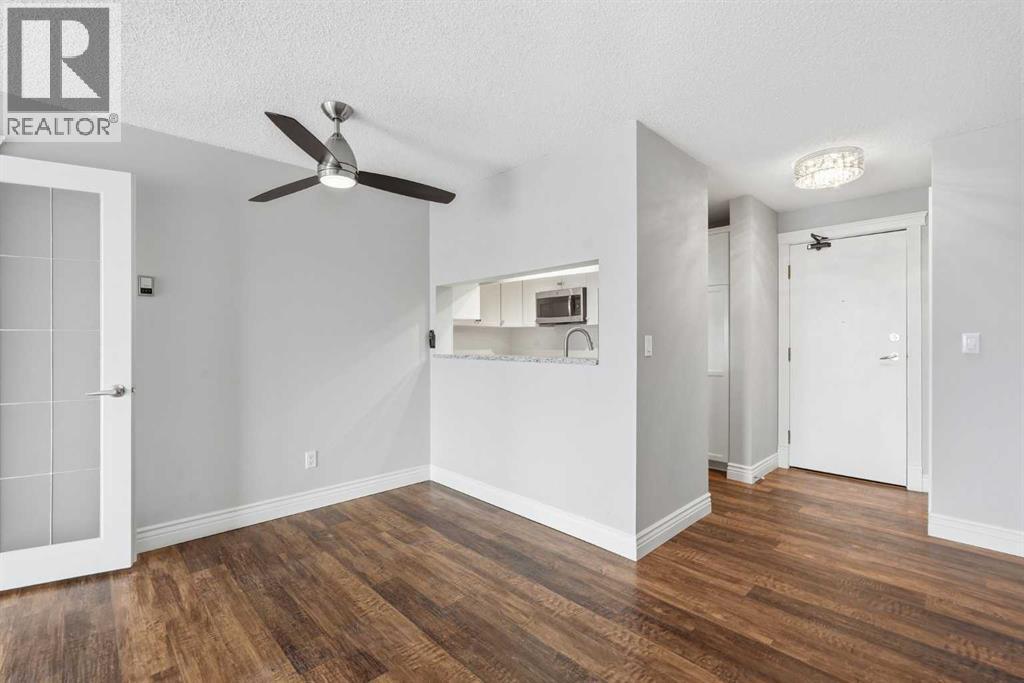 Single Family House for Sale in    Avenue SW Cliff Bungalow Calgary 