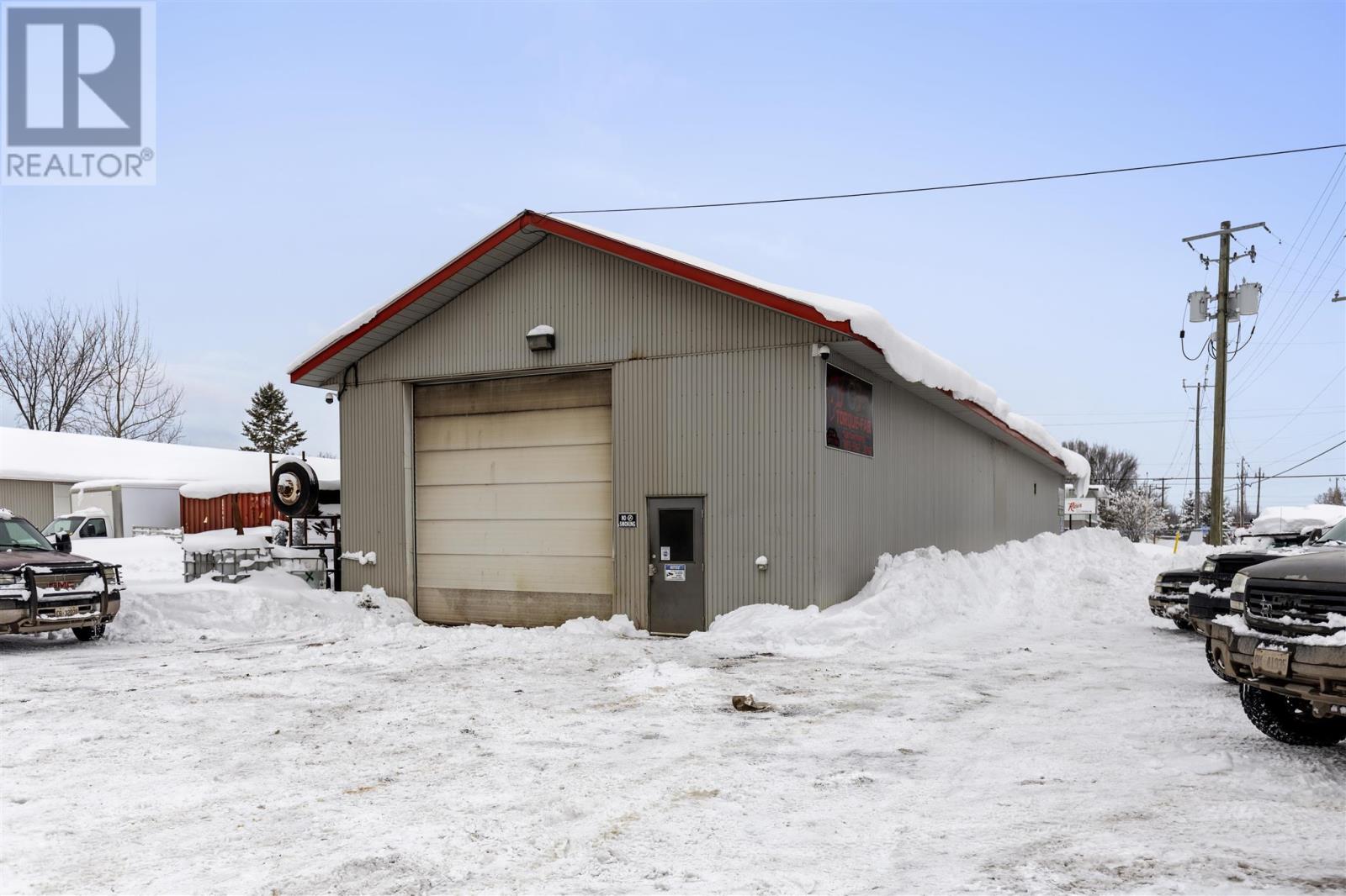 5 Industrial Court B Bay 5