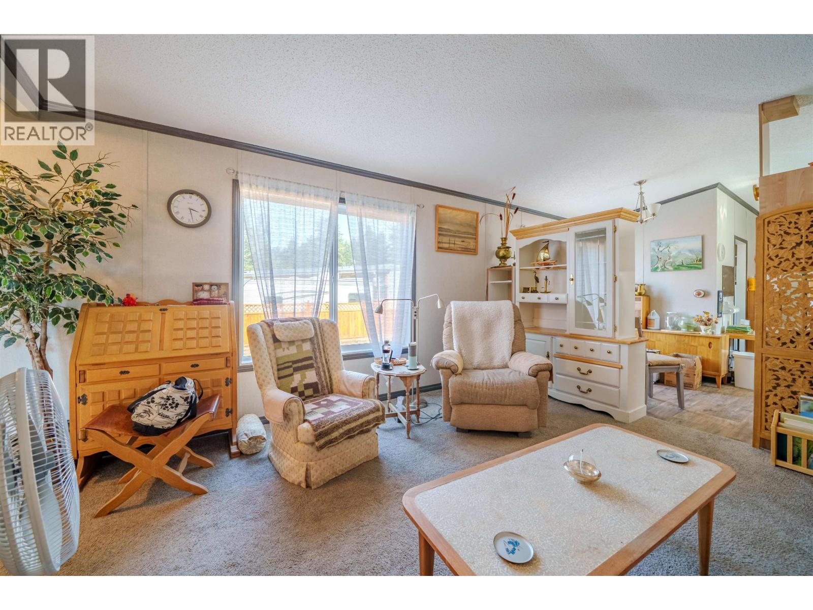 #12 4072 LAC LA HACHE STATION ROAD - 29