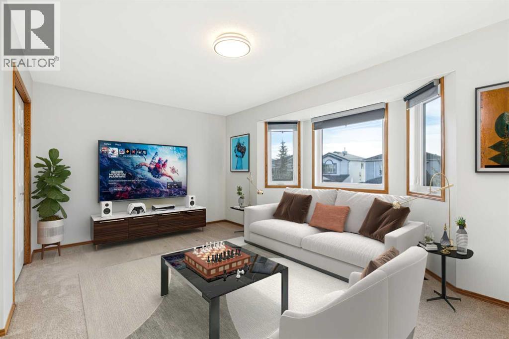 Single Family House for Sale in  Tuscarora Close NW Tuscany Calgary 