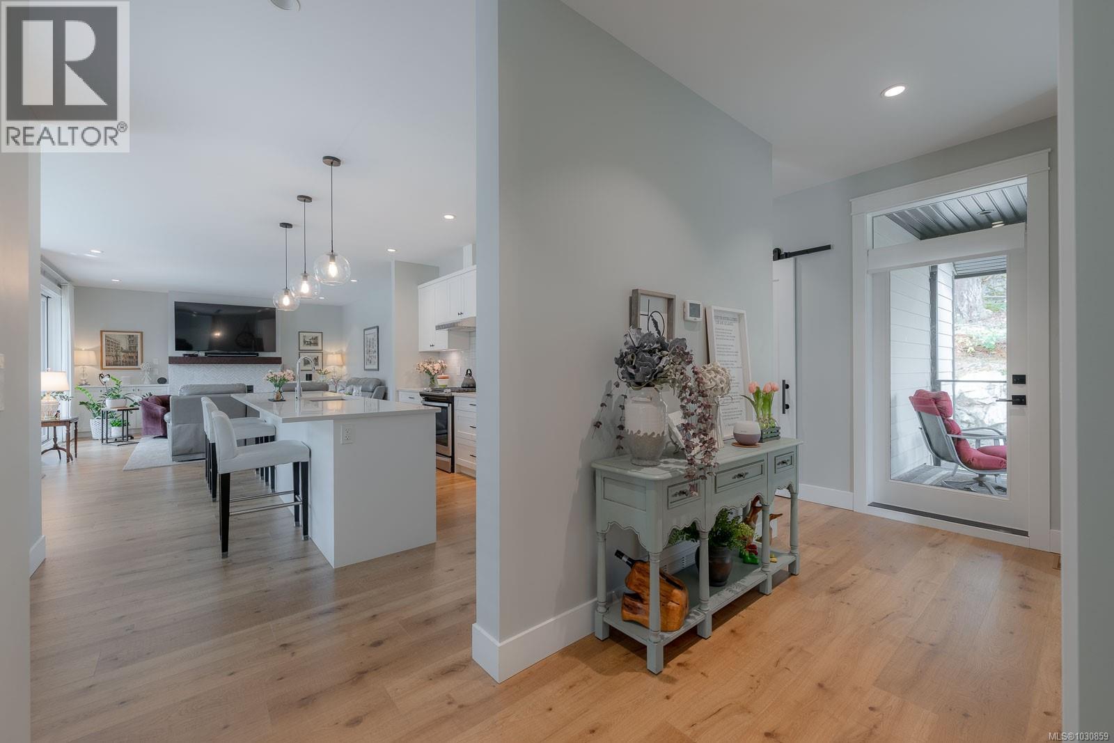 3829 Glen Oaks Dr, Nanaimo