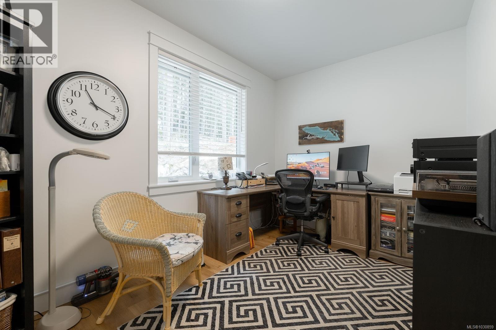 3829 Glen Oaks Dr, Nanaimo