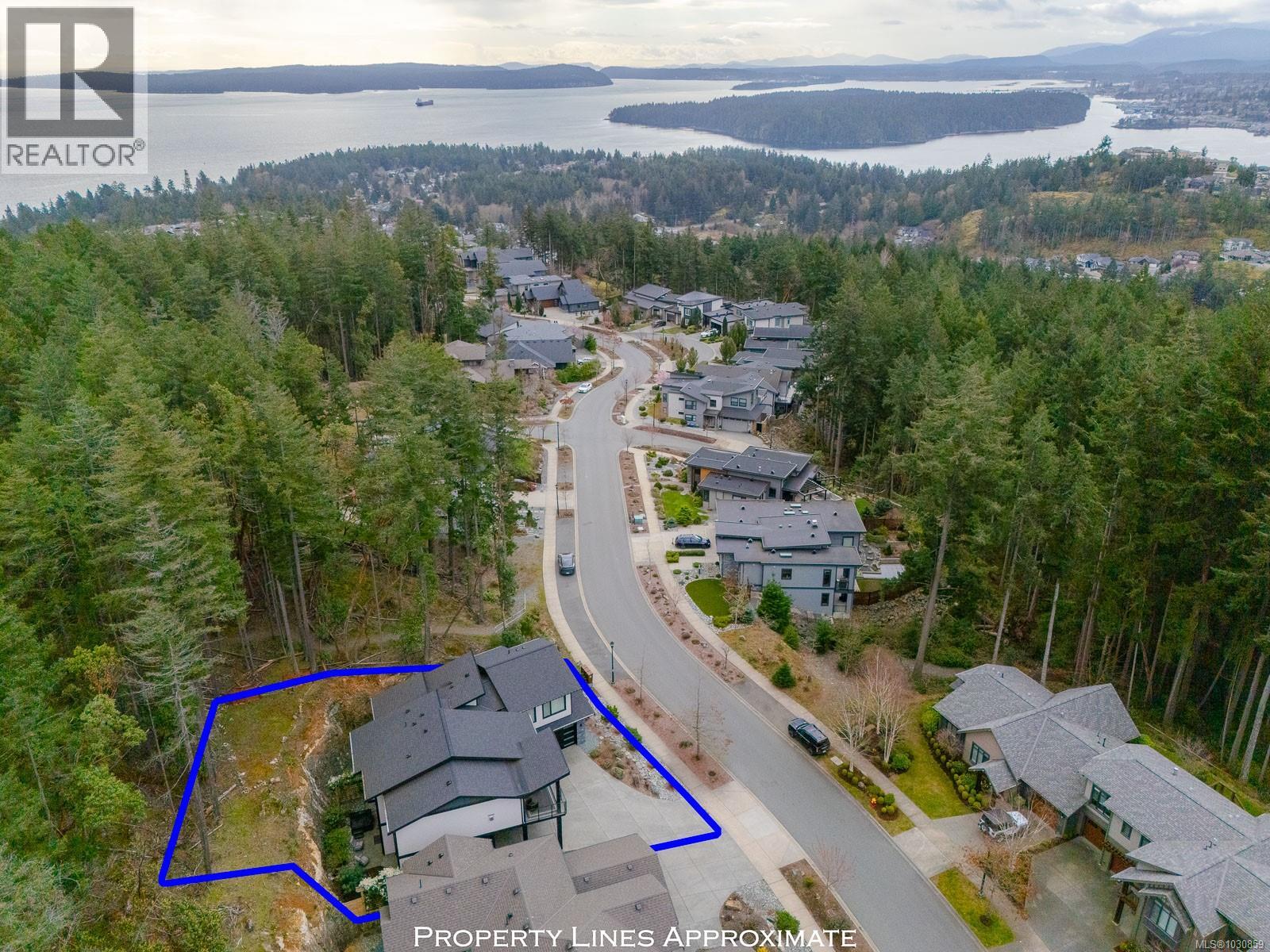 3829 Glen Oaks Dr, Nanaimo