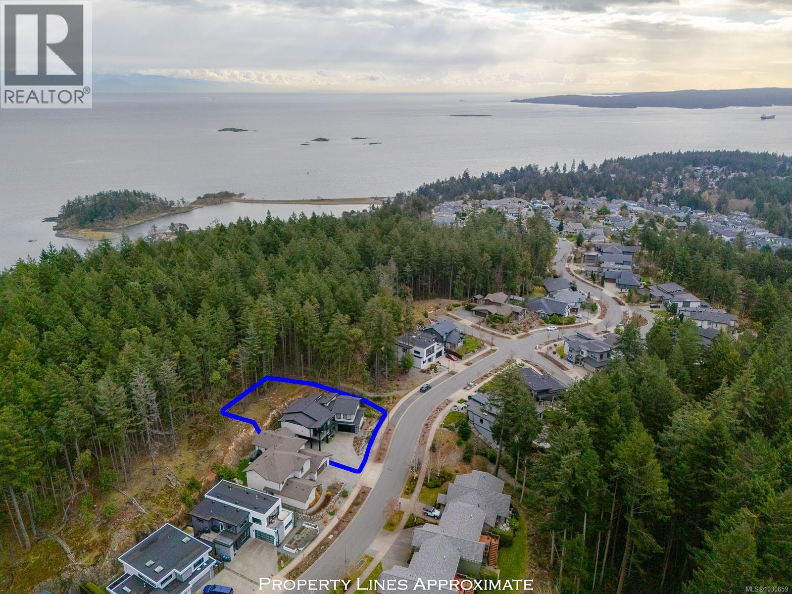 3829 Glen Oaks Dr, Nanaimo