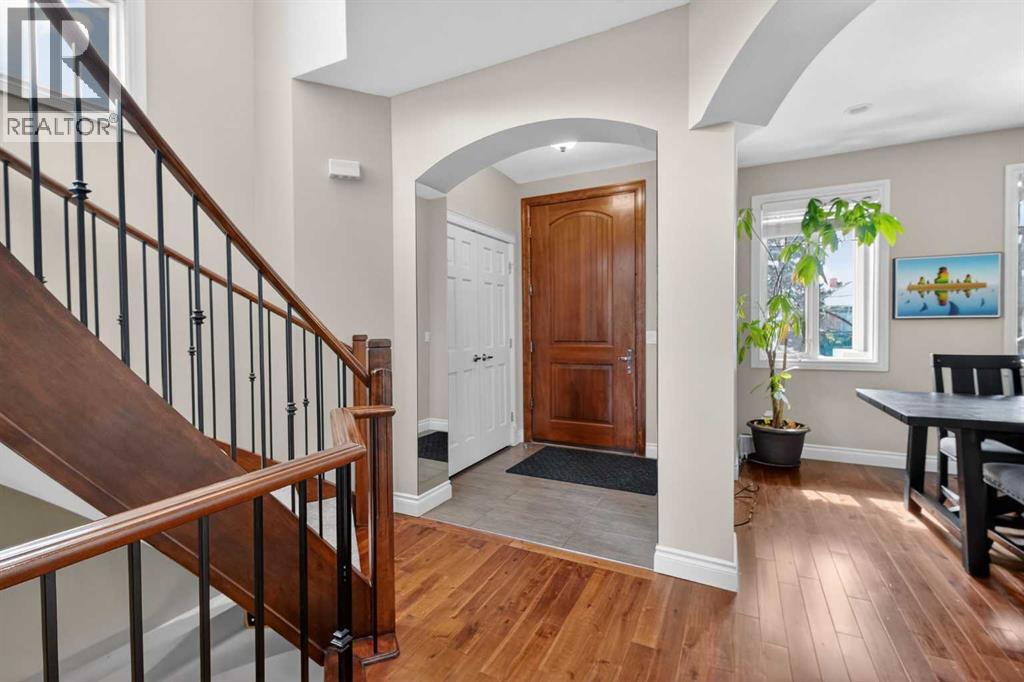 Single Family House for Sale in   Avenue NW Capitol Hill Calgary 